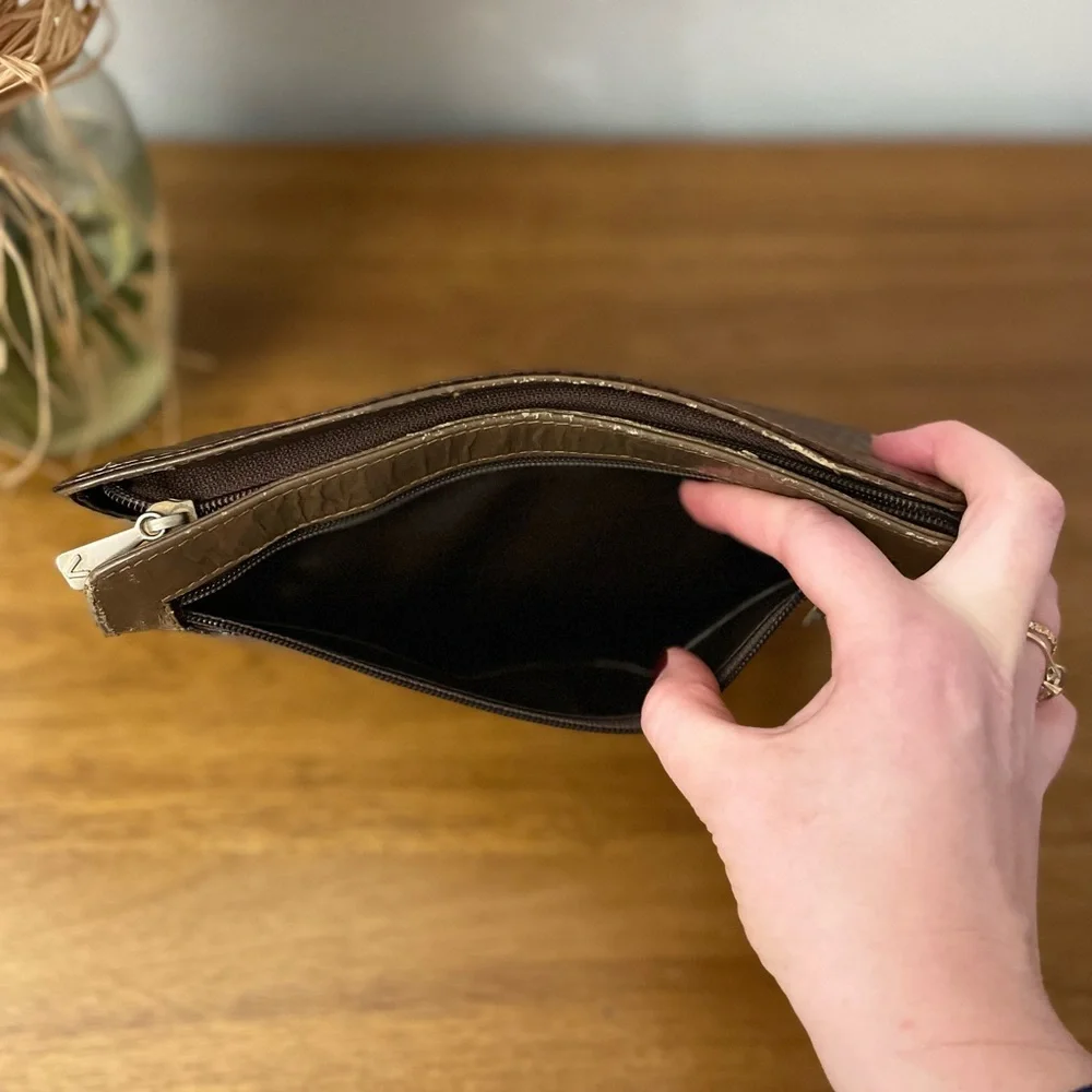 VALENTINO Brown Vintage Logo Bag 💯 AUTHENTIC - Picture 7 of 15